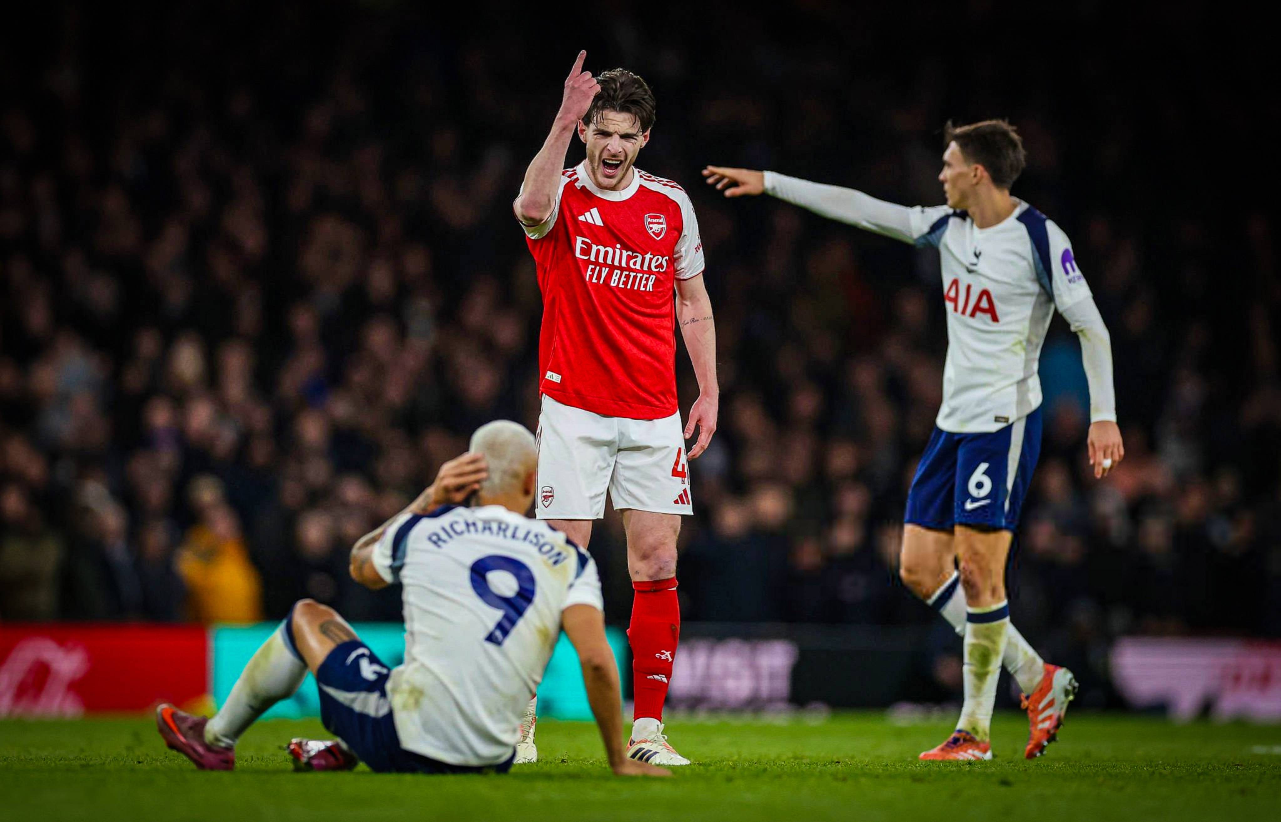 穆帅下课不冤!热刺新帅迎开门红 获近四轮首胜