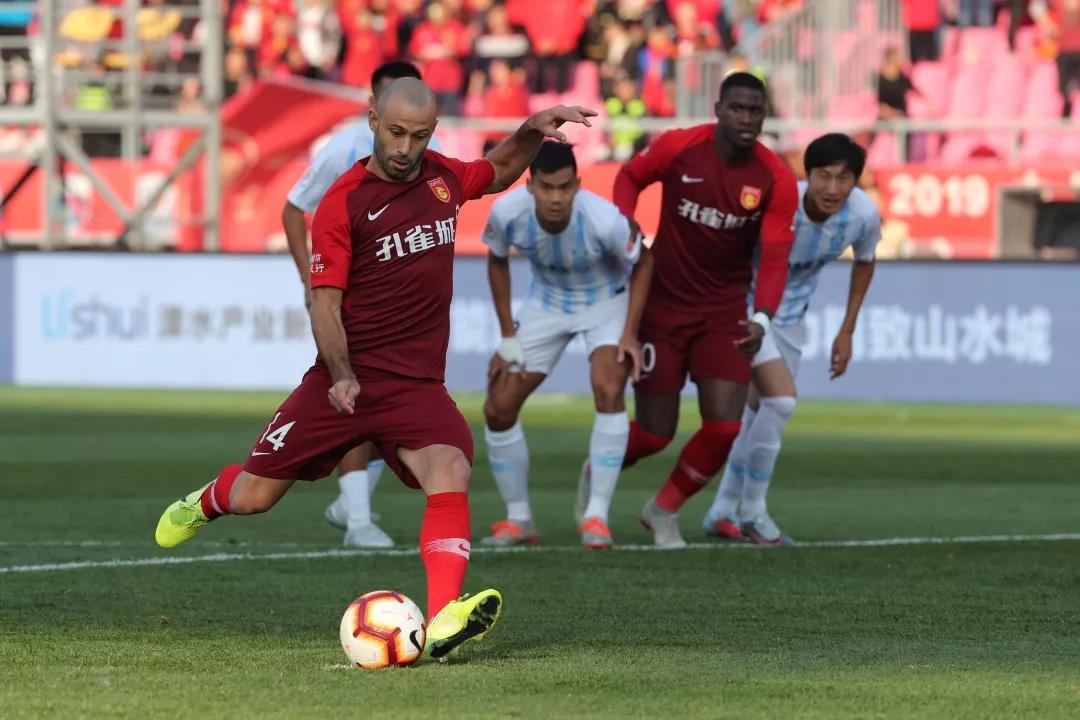 富力客场胜华夏攻击端表现抢眼(富力足球俱乐部最新消息今天2021)