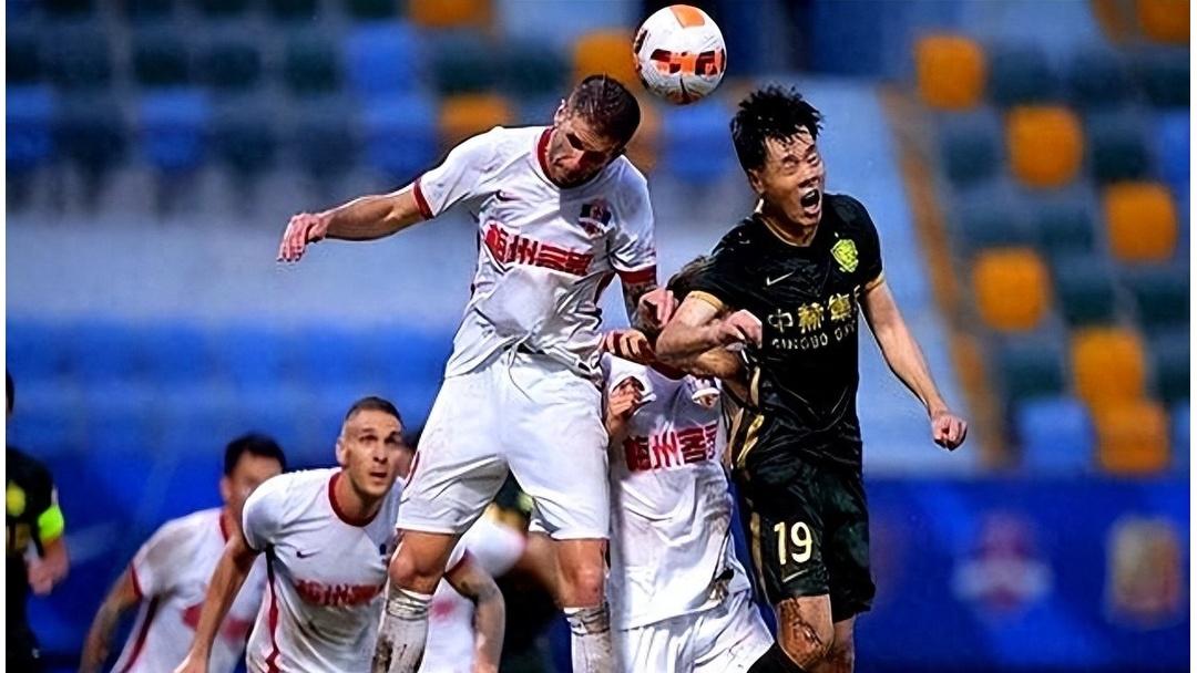 河南建业主场惨败山东泰山，失去三分的简单介绍